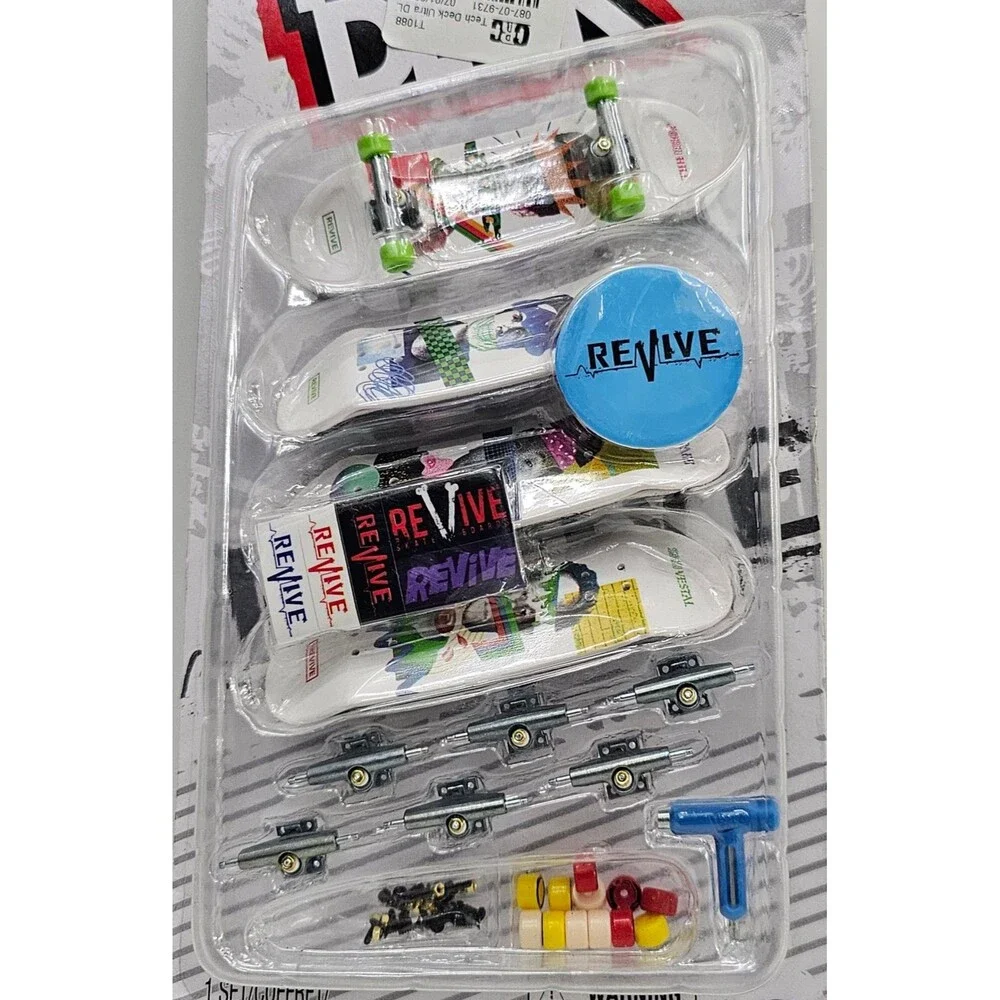 Tech Deck Revive Fingerboard 4-Pack With Customization Tools
